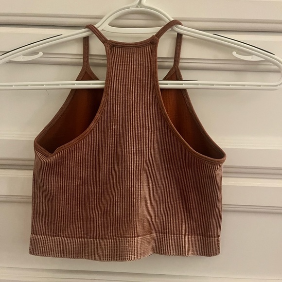 Rust/brown cropped tank top - Picture 2 of 3
